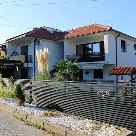 Belov Rooms And Apartments Demir Kapija Eksteriør billede