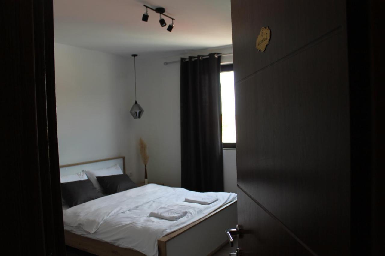 Belov Rooms And Apartments Demir Kapija Eksteriør billede