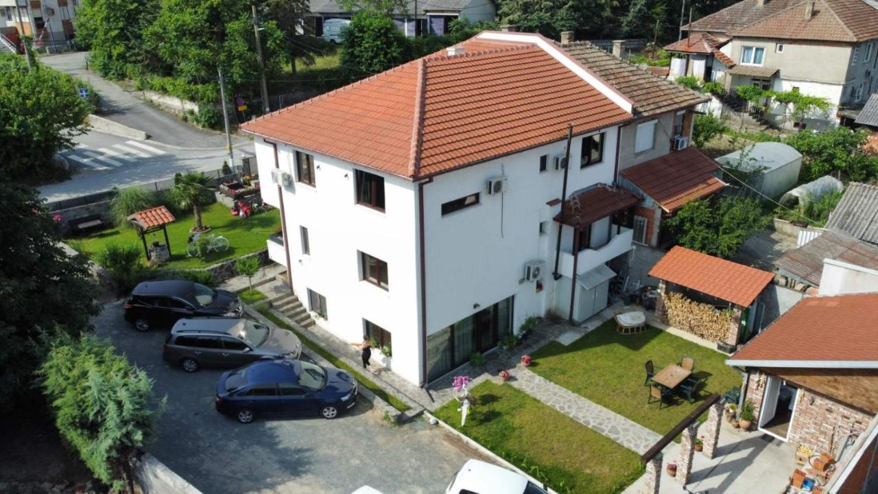 Belov Rooms And Apartments Demir Kapija Eksteriør billede